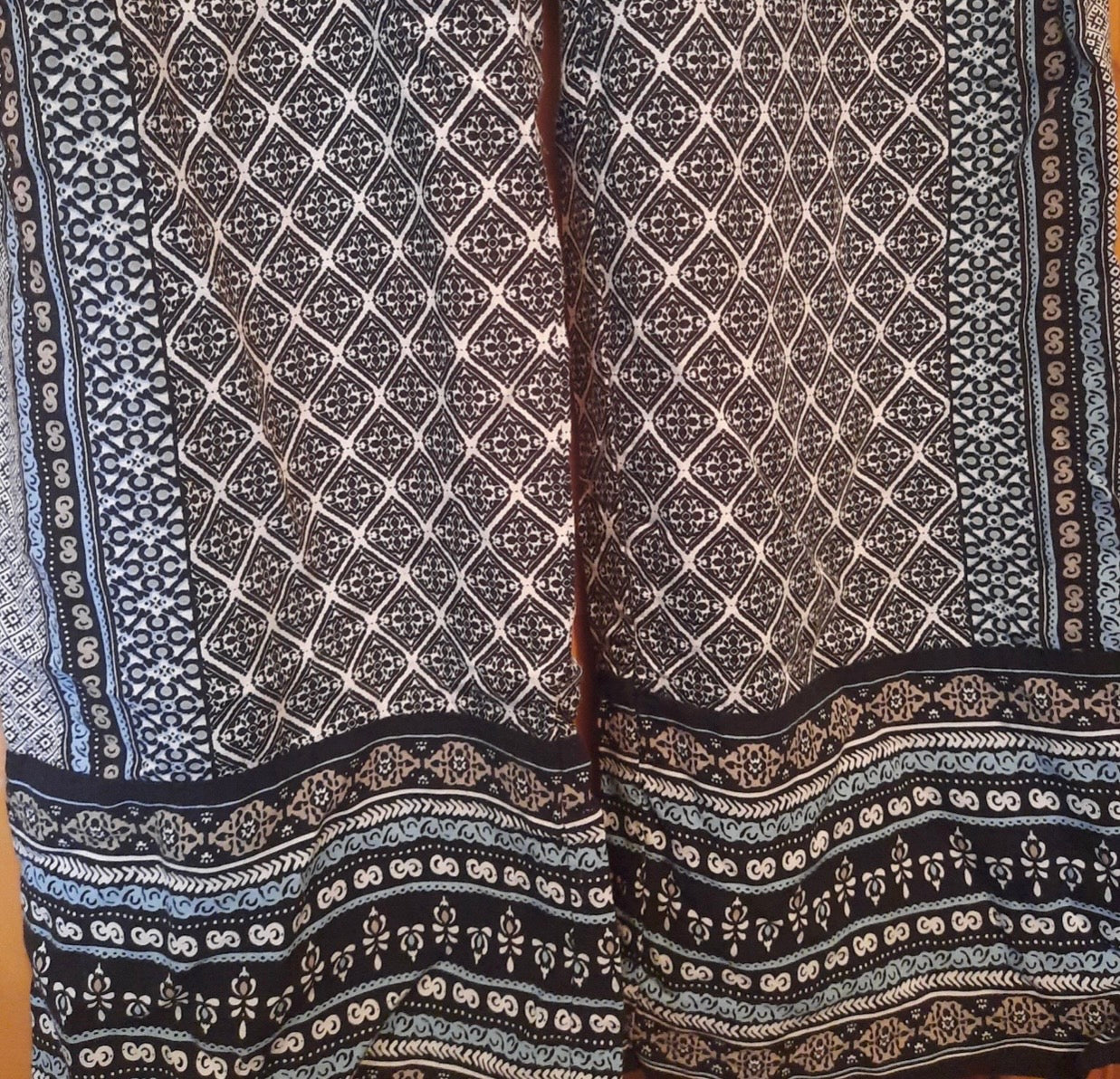 Anne Carson  Boho Printed Drawstring Pants – Women’s Medium