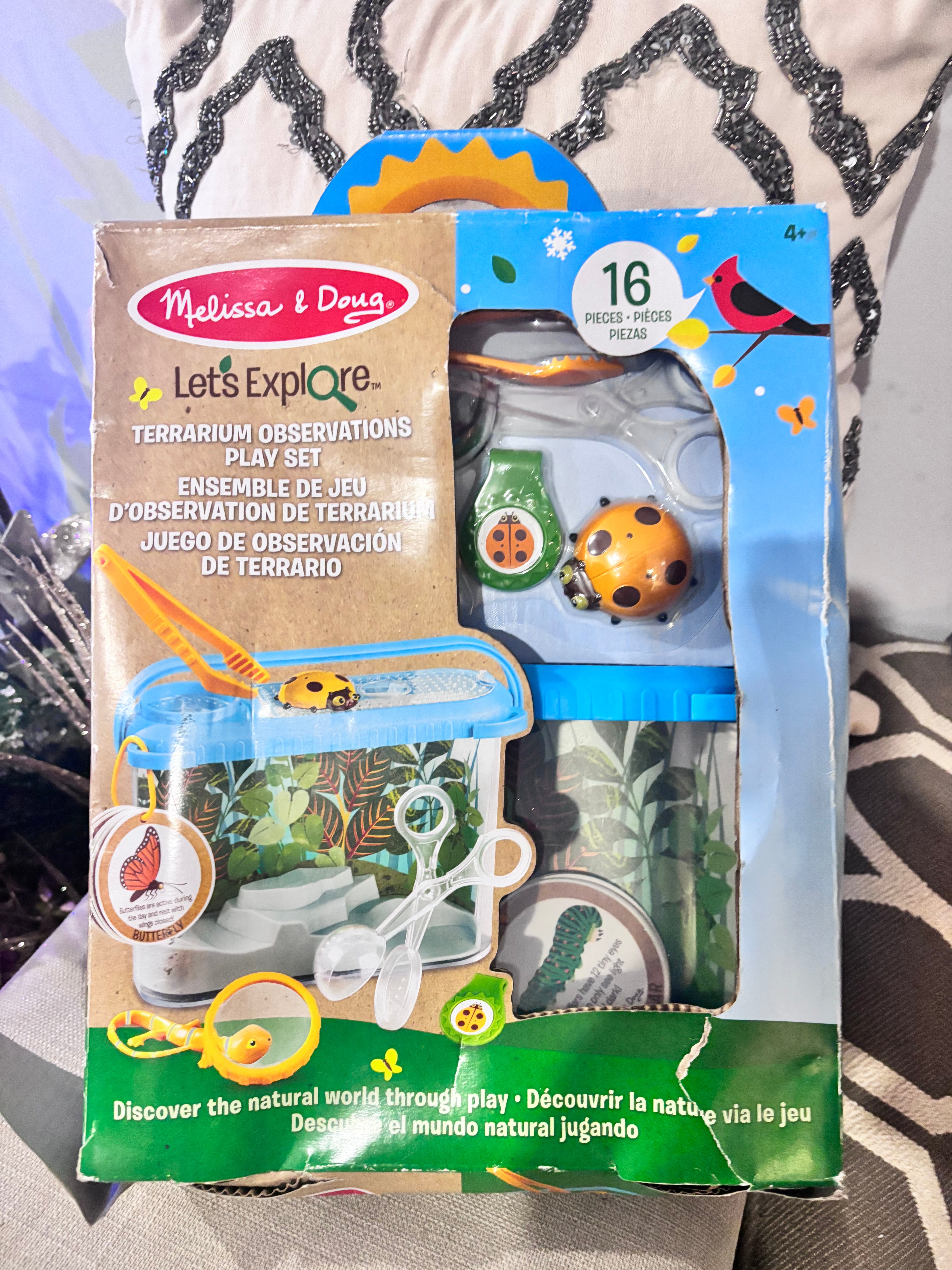 Melissa & Doug Let’s Explore Terrarium Observations Play Set – complete set