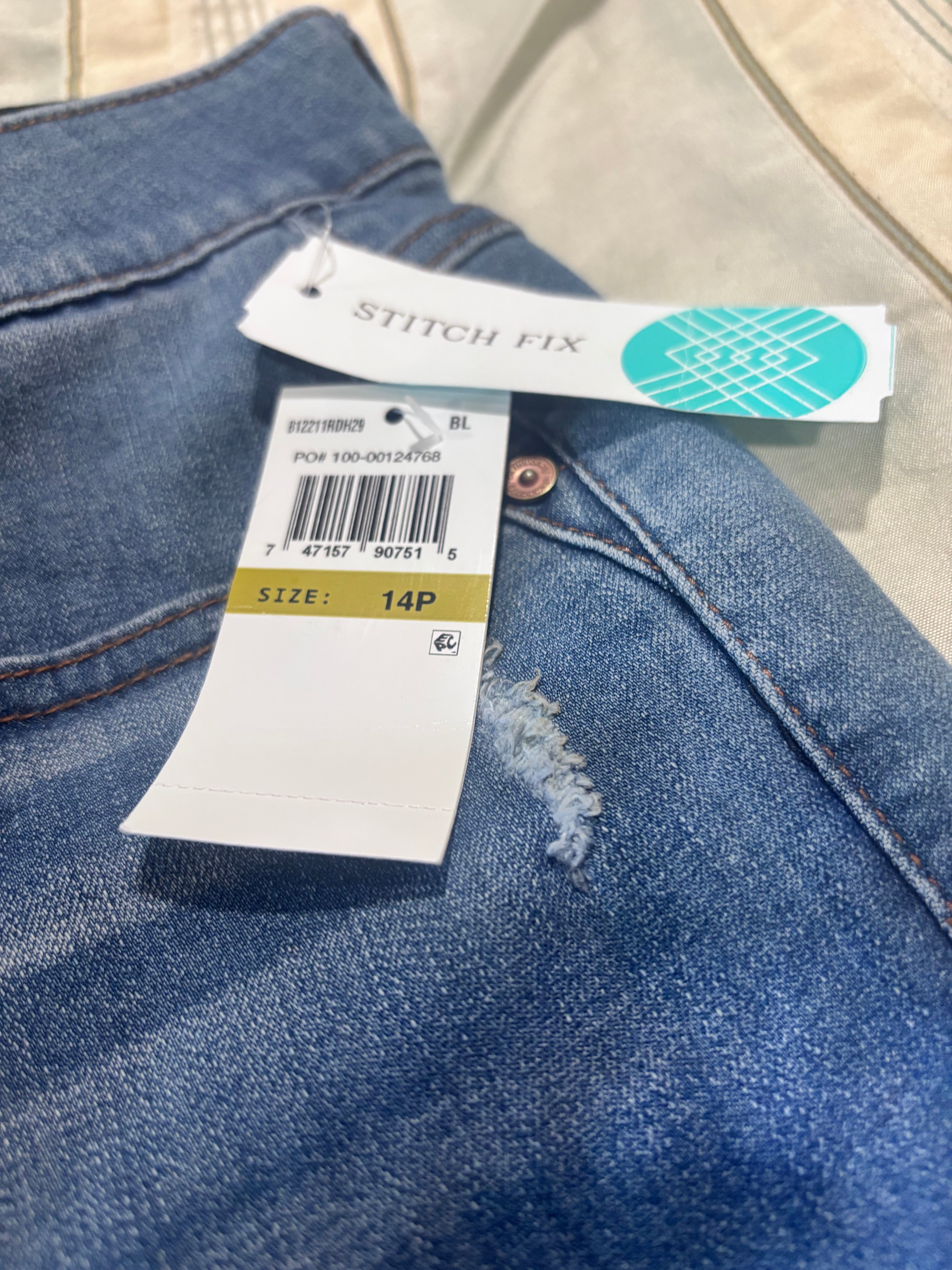 Democracy “Ab”solution Itty Bitty Bootcut Jeans – Size 14P – Brand New