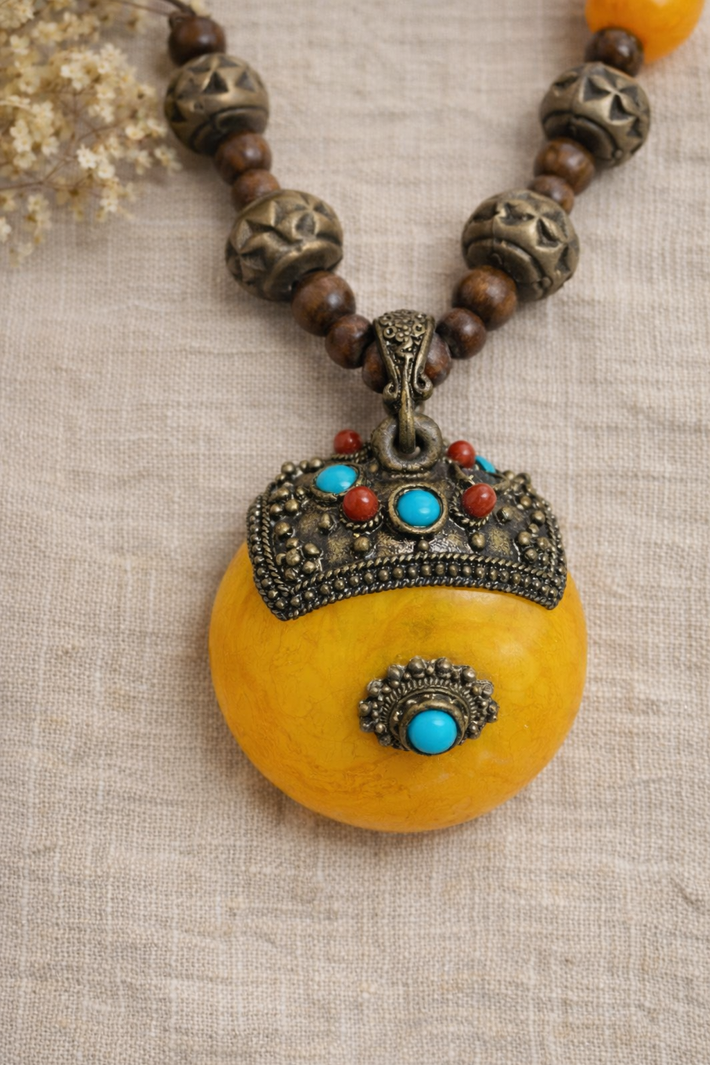 Hudson Boutique Vintage Find

Vintage Boho Statement Necklace with Faux Amber Pendant