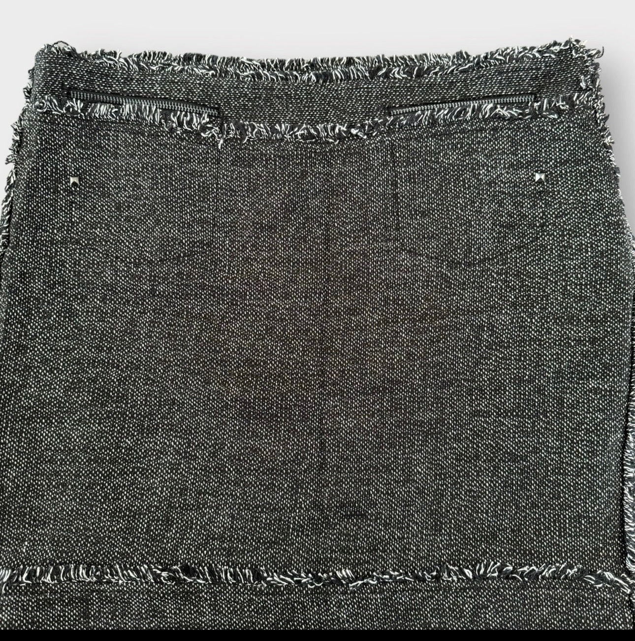 Skirt – Size 10 | Exposed Zipper | Classic Straight Fit