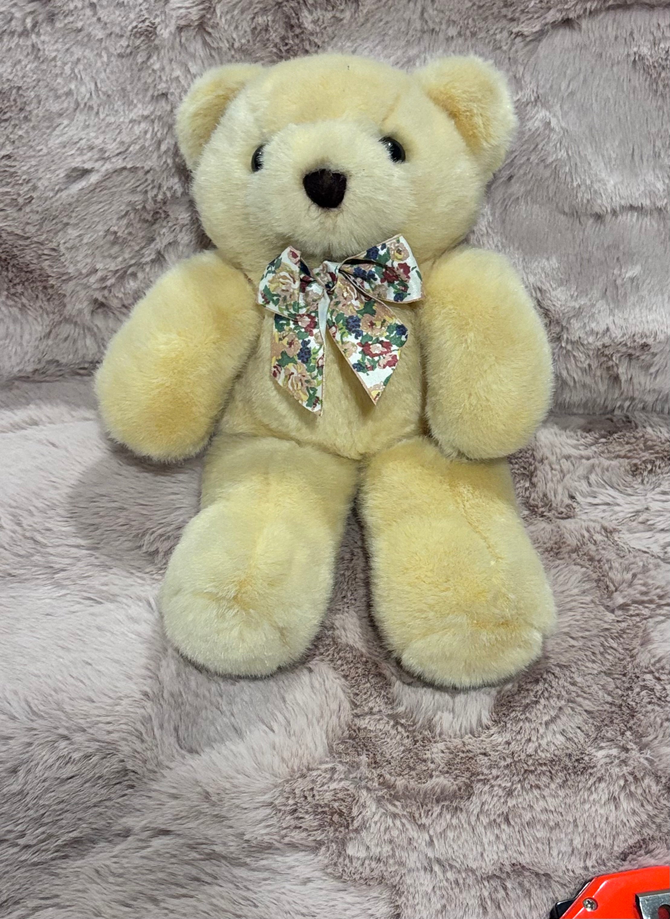 Adorable Plush Teddy Bear – 11” – Perfect Condition