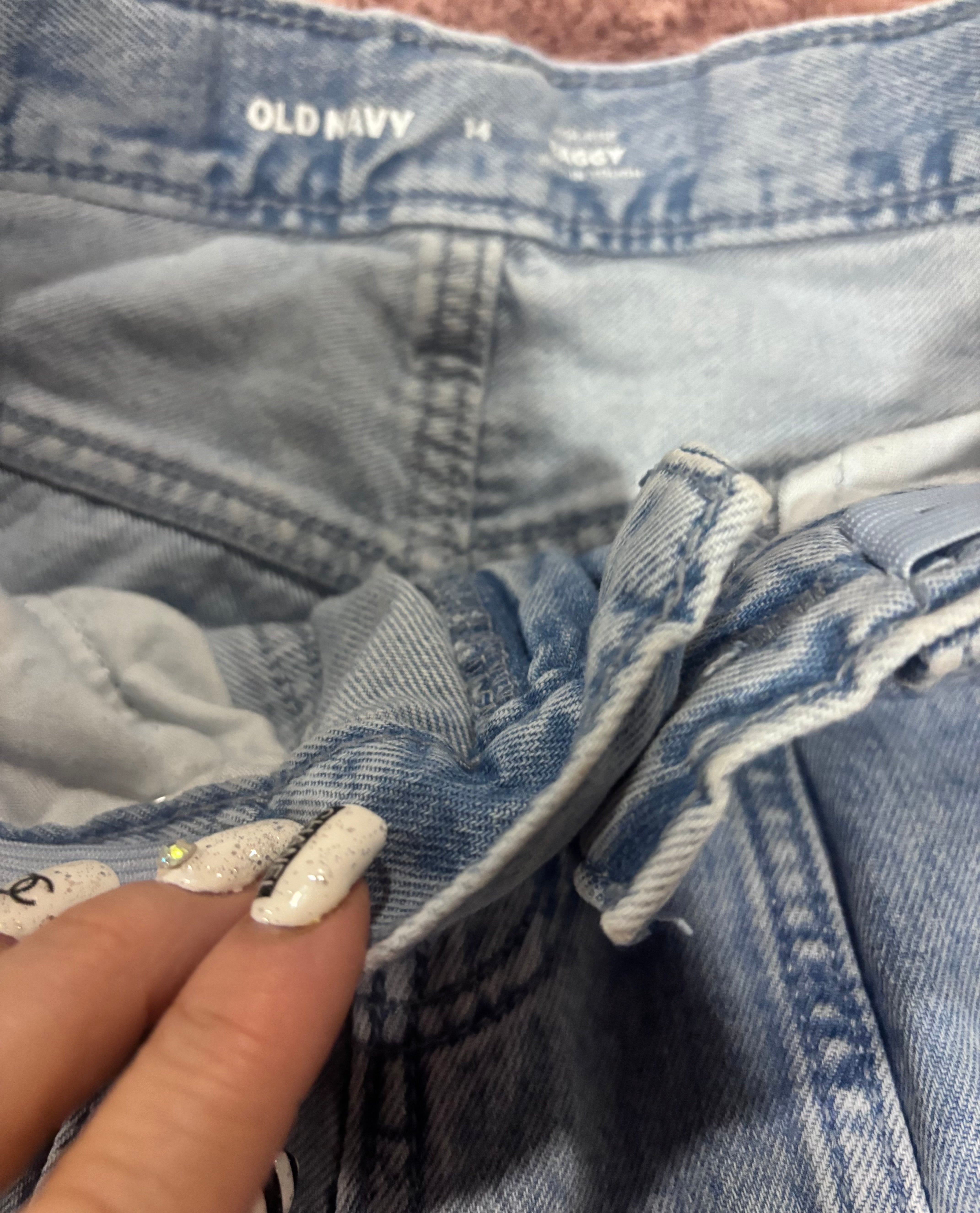 Old Navy High Rise Wide Leg Cargo Jeans | Size 14 | 34” Inseam | Baggy Fit