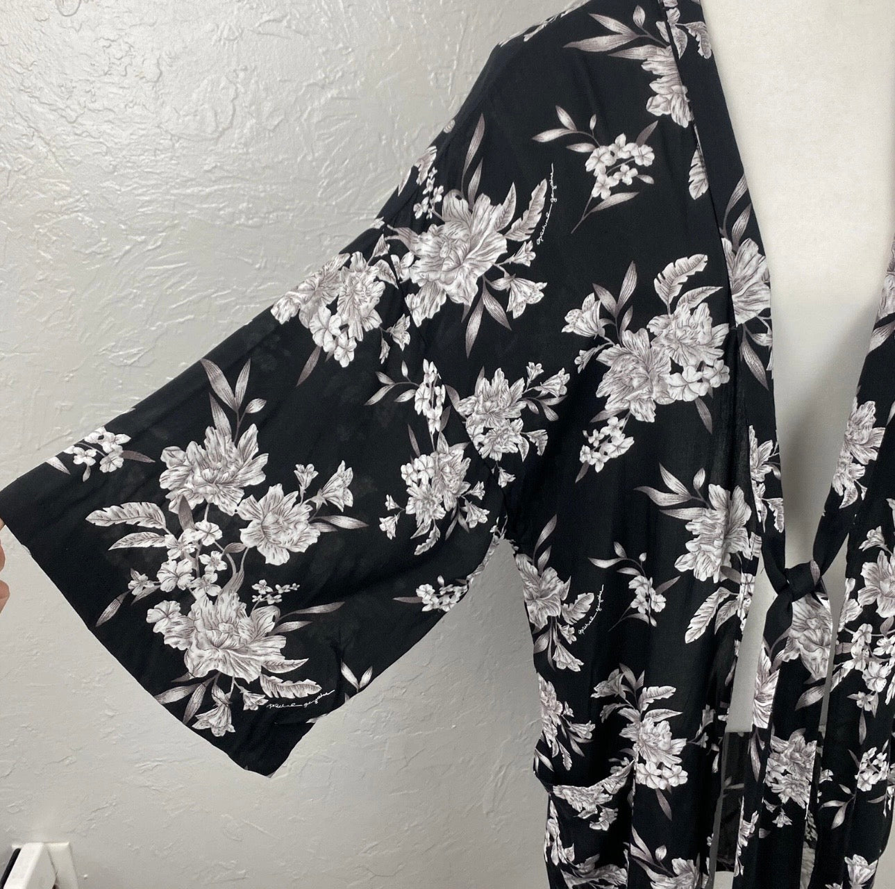 Spiritual Gangster Black & White Floral Longline Kimono One Size