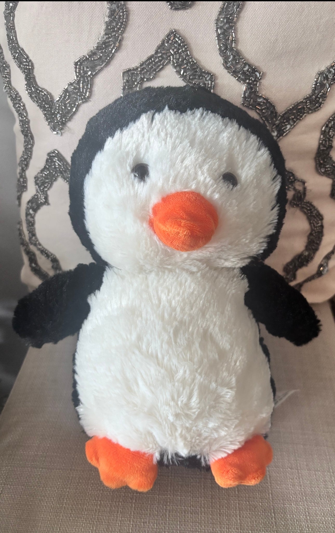 Cute Plush Penguin Stuffed Animal – Soft, Fluffy, 8.5 in Penguin Toy ex. Condition