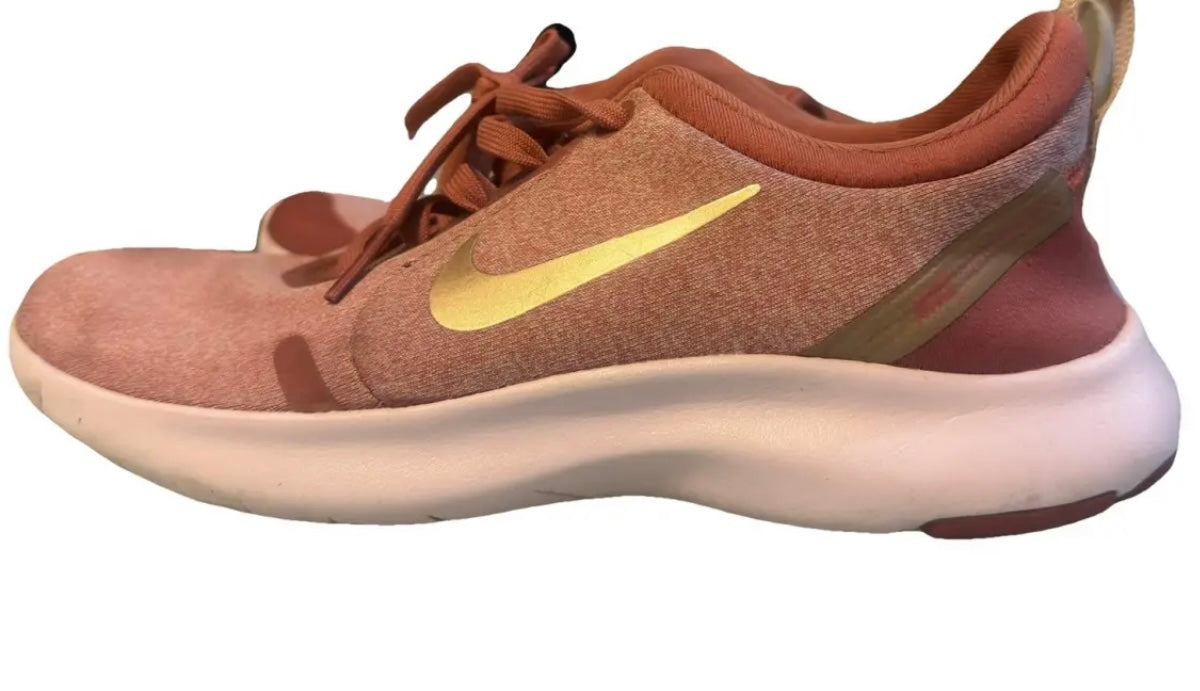 Nike Flex Women’s Sneakers – Size 6