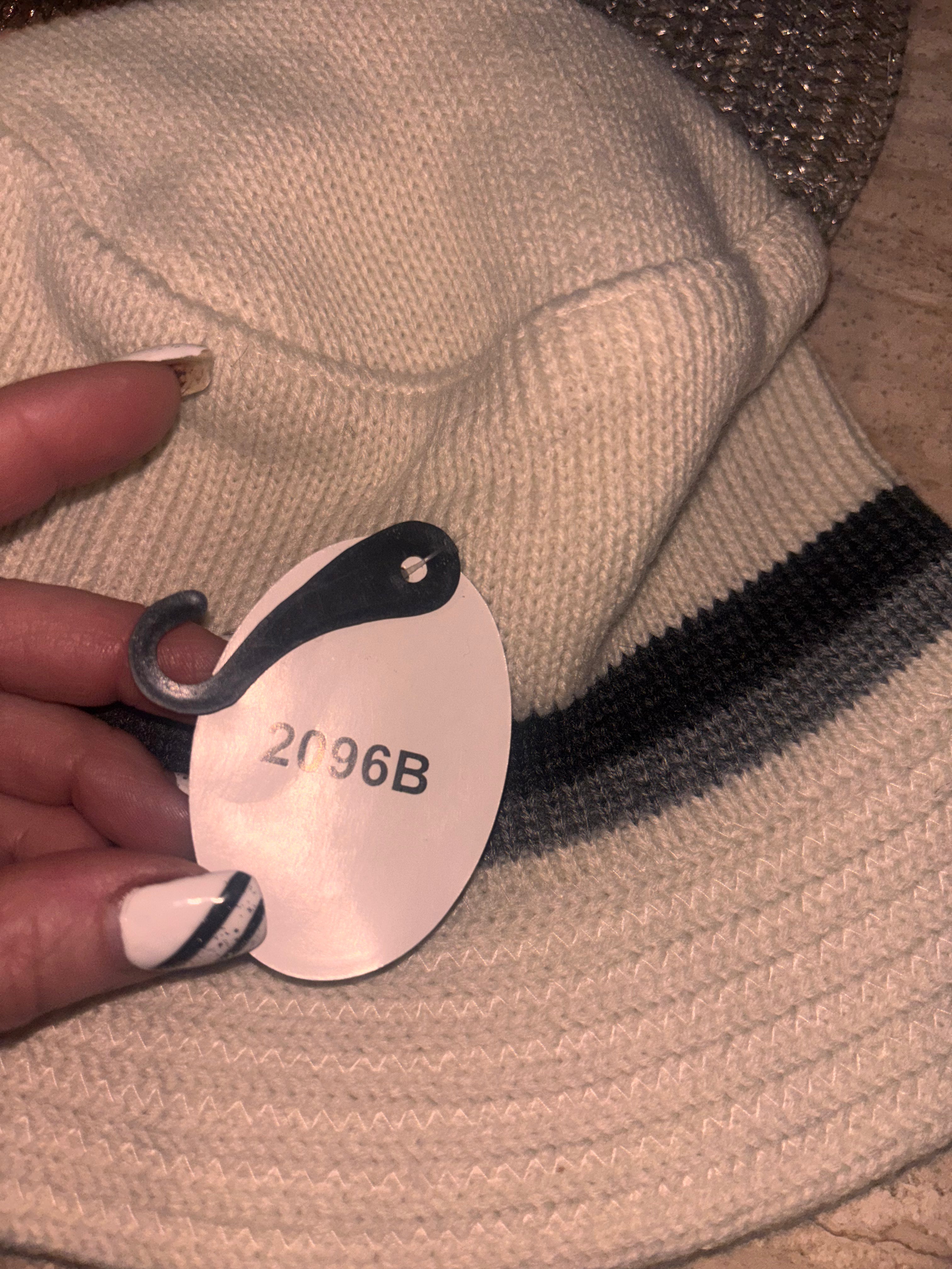 Knit Bucket Hat – New With Tags