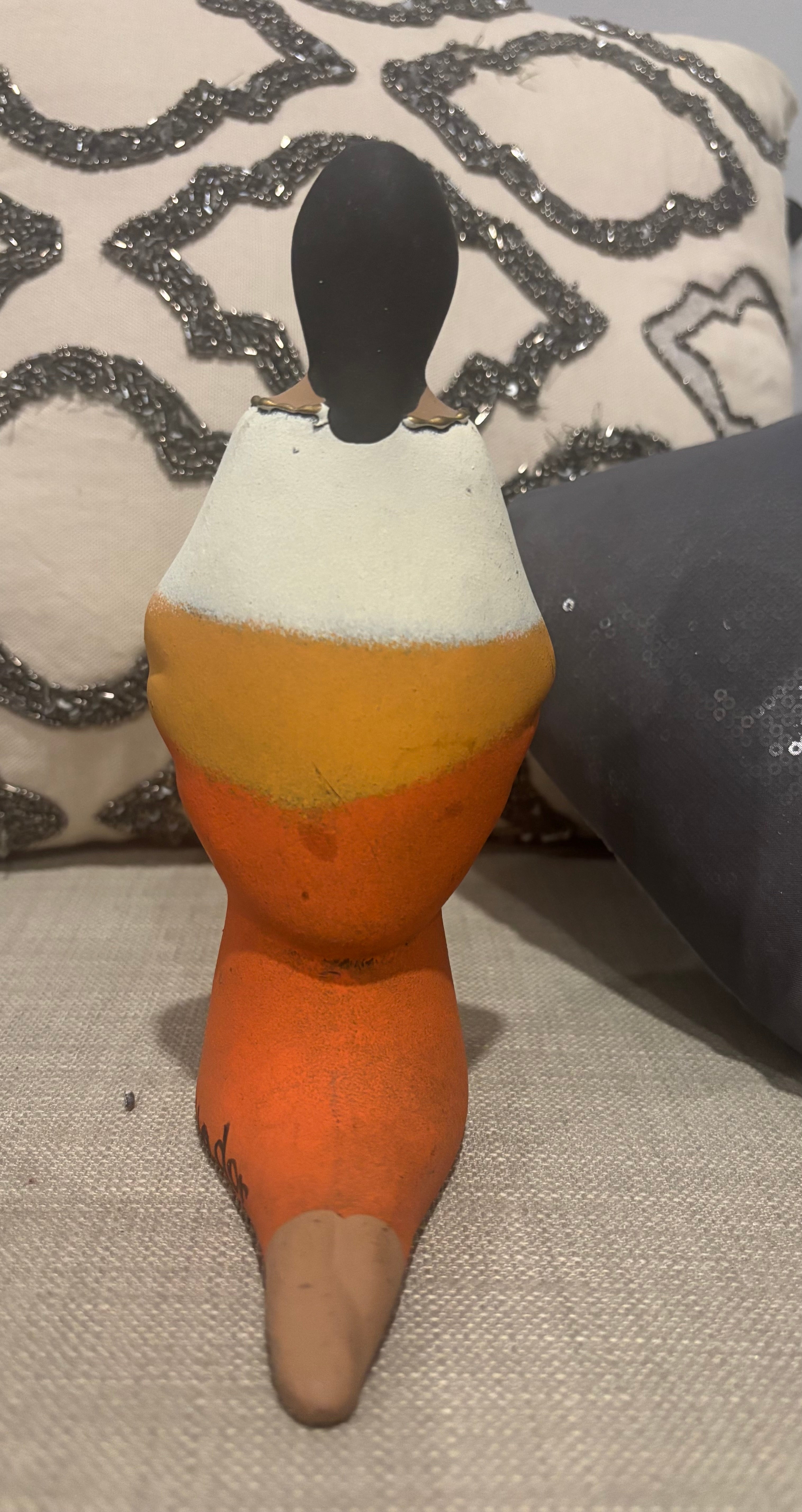 Ecuadorian Ceramic Faceless Praying Woman